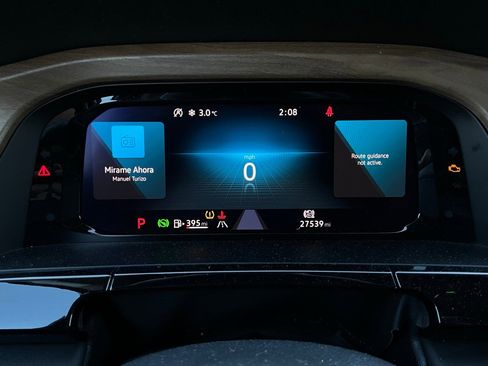 Used 2025 Volkswagen Atlas SE image 41