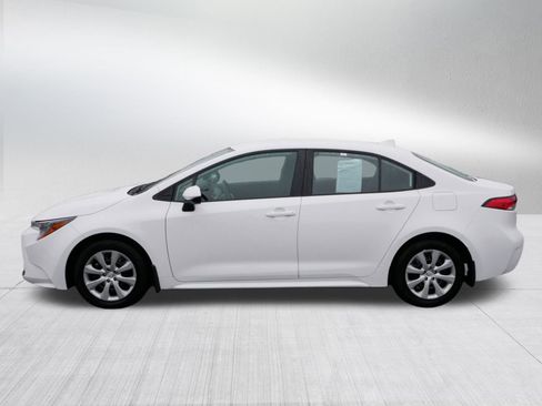 Certified 2025 Toyota Corolla LE image 4