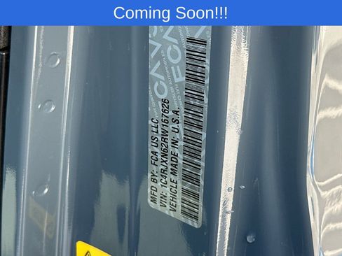 Used 2024 Jeep Wrangler Unlimited AWD/4WD image 30