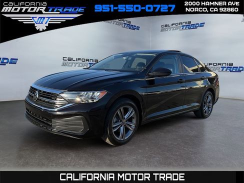 Used 2022 Volkswagen Jetta SE image 1