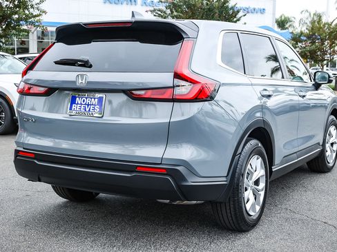 Used 2025 Honda CR-V LX image 11