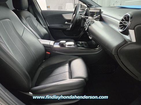 Used 2019 Mercedes-Benz A 220 w/ Premium Package image 15
