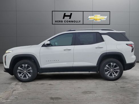 New 2026 Chevrolet Equinox LT w/ Convenience Package II AWD/4WD image 2