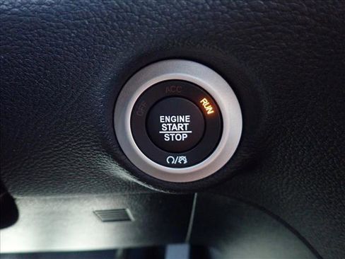 New 2026 Chrysler Pacifica Pinnacle image 25