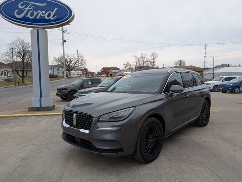 Used 2022 Lincoln Corsair Reserve w/ Equipment Group 201A image 2