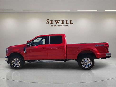 Used 2018 Ford F250 Lariat w/ Lariat Value Package image 2