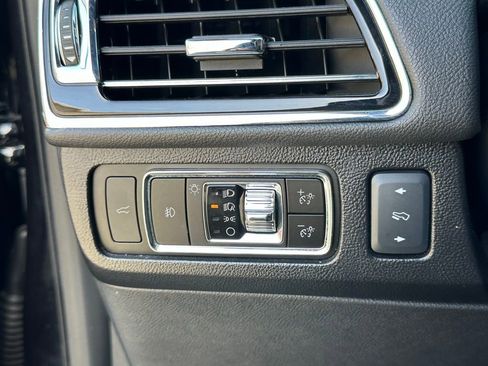 Used 2024 Lincoln Navigator L 4WD image 33