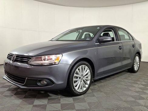 Used 2014 Volkswagen Jetta TDI image 6