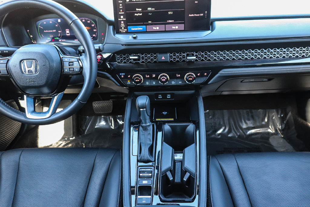 Used 2024 Honda Accord Touring image 13