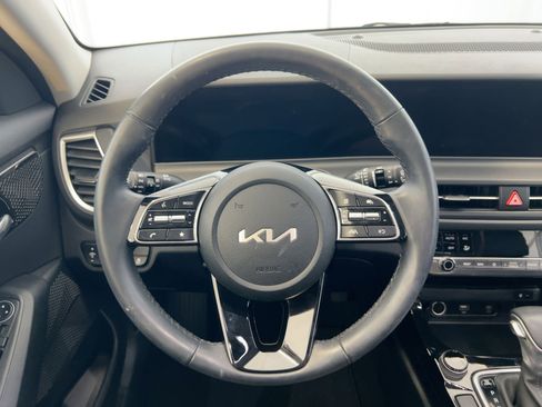 Used 2025 Kia Seltos EX w/ EX Sunroof Package image 18