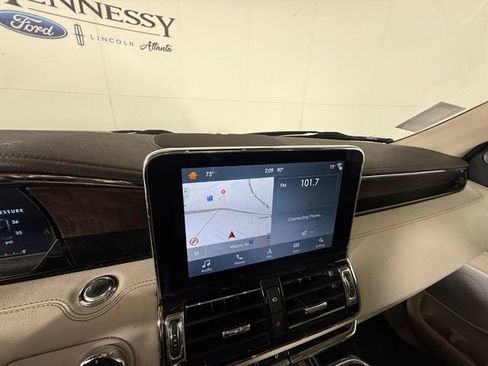 Used 2019 Lincoln Navigator Reserve AWD/4WD image 17