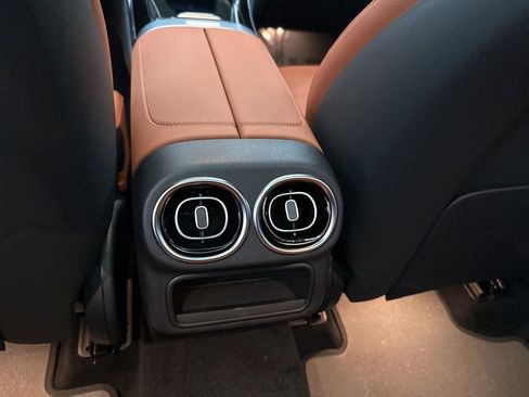 New 2026 Mercedes-Benz GLC 300 image 21