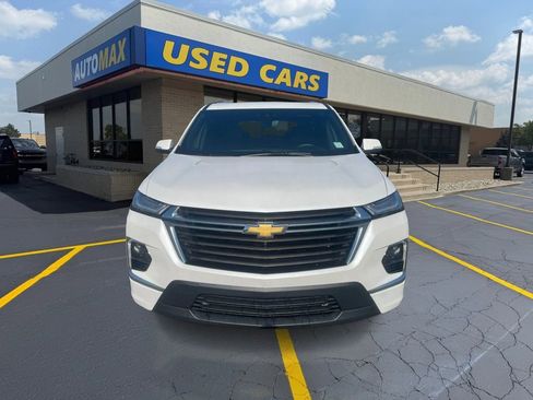 Used 2023 Chevrolet Traverse High Country w/ LPO, Floor Liner Package AWD/4WD image 3