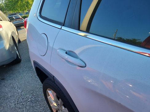 Used 2017 Jeep Cherokee Limited image 13