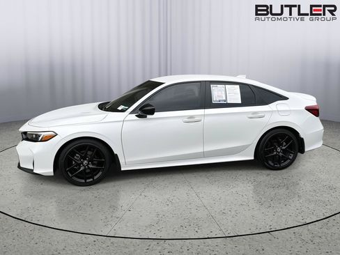 Used 2026 Honda Civic Sport image 3