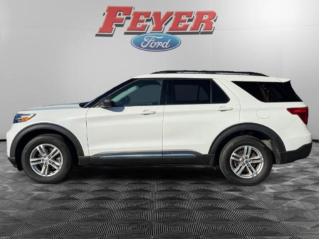 Certified 2023 Ford Explorer XLT w/ Equipment Group 202A AWD/4WD image 2