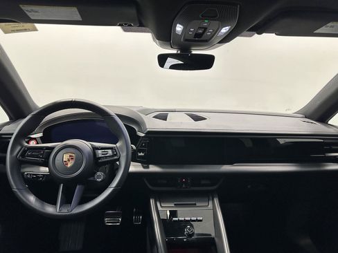 Certified 2025 Porsche Macan 4S Electric AWD/4WD image 27