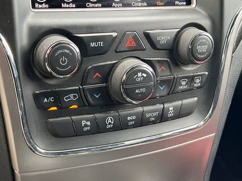 Used 2018 Jeep Grand Cherokee Altitude image 23