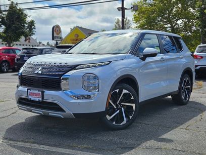 Used 2023 Mitsubishi Outlander SE