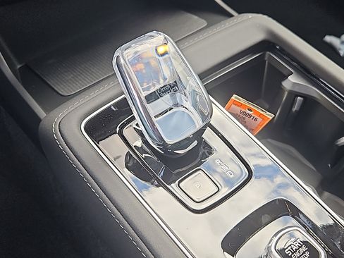 New 2026 Volvo XC90 B6 Ultra w/ Protection Package Premier image 19