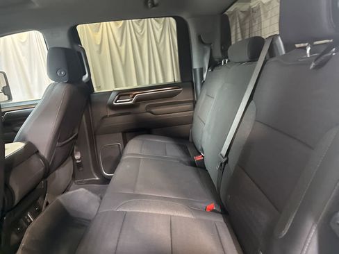 Used 2024 Chevrolet Silverado 2500 LT image 18