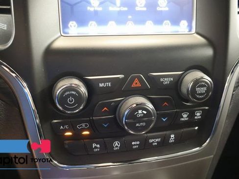 Used 2020 Jeep Grand Cherokee Laredo w/ Security & Convenience Group AWD/4WD image 20