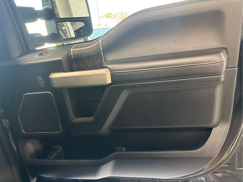 Certified 2021 Ford F250 Lariat AWD/4WD image 33