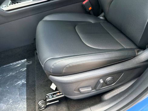 New 2026 Kia Sportage EX FWD image 16