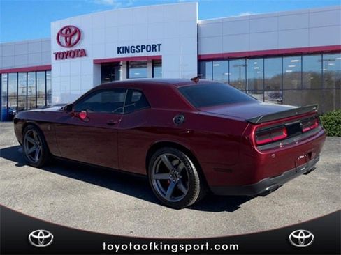 Used 2018 Dodge Challenger SRT Hellcat image 3