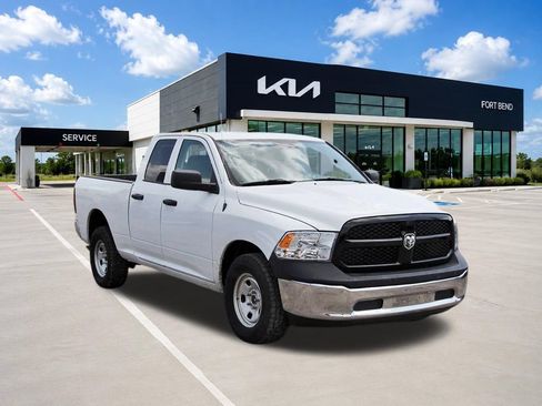Used 2019 RAM 1500 Tradesman AWD/4WD image 3