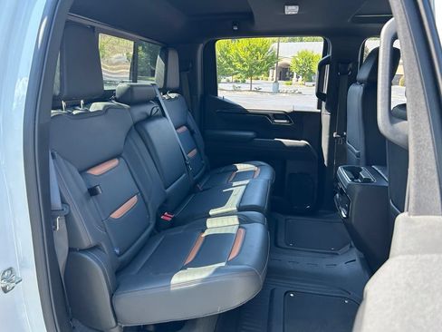 Used 2025 GMC Sierra 1500 AT4 w/ AT4 Premium Package AWD/4WD image 53