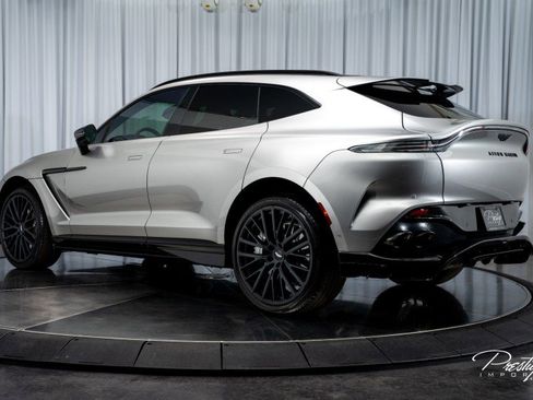 Used 2025 Aston Martin DBX 707 image 13