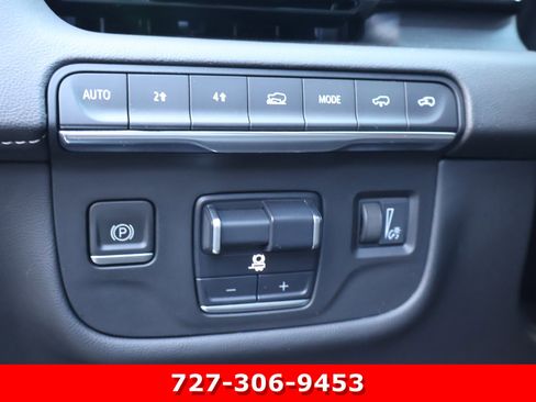 Used 2023 Cadillac Escalade ESV Sport w/ Touring Package image 26