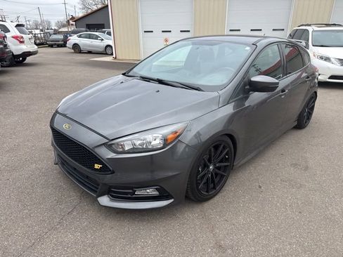 Used 2018 Ford Focus ST image 7