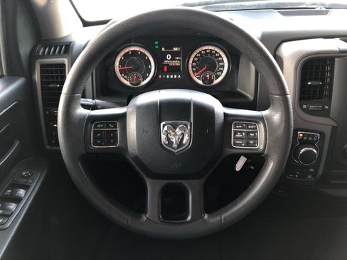 Used 2018 RAM 1500 Express w/ Express Value Package AWD/4WD image 14