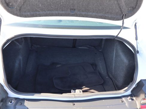 Used 2016 Dodge Challenger SRT Hellcat image 38