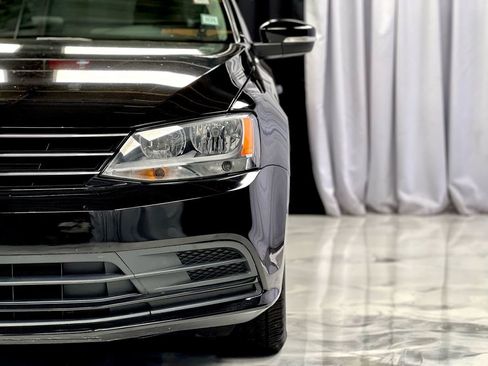 Used 2015 Volkswagen Jetta SE image 3