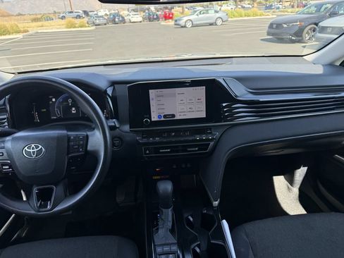 Used 2025 Toyota Camry LE FWD image 15