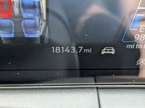 Used 2024 Ford Mustang GT Premium image 13