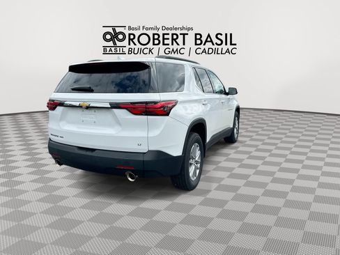 Used 2023 Chevrolet Traverse LT AWD/4WD image 8