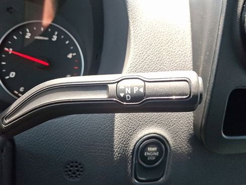 Used 2025 Mercedes-Benz Sprinter 2500 image 13