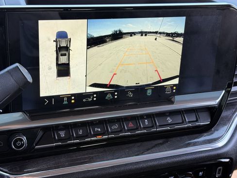 Used 2024 Chevrolet Silverado 2500 LTZ w/ LTZ Plus Package image 20