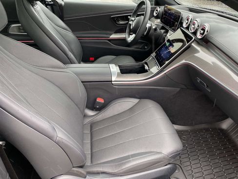 Used 2024 Mercedes-Benz CLE 300 4MATIC Coupe image 25