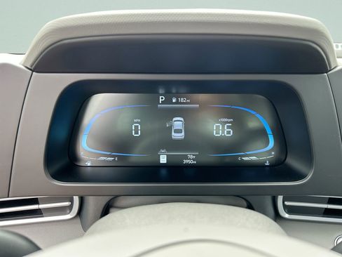 New 2026 Hyundai Elantra Sport FWD image 37