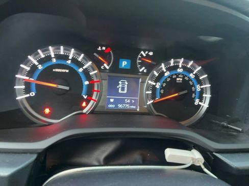 Used 2019 Toyota 4Runner SR5 Premium image 12