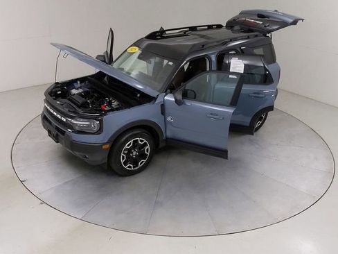 Certified 2025 Ford Bronco Sport Outer Banks w/ Outer Banks Tech Package+ AWD/4WD image 55