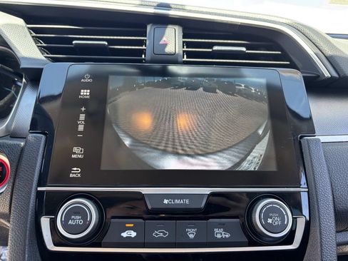 Certified 2018 Honda Civic EX image 22