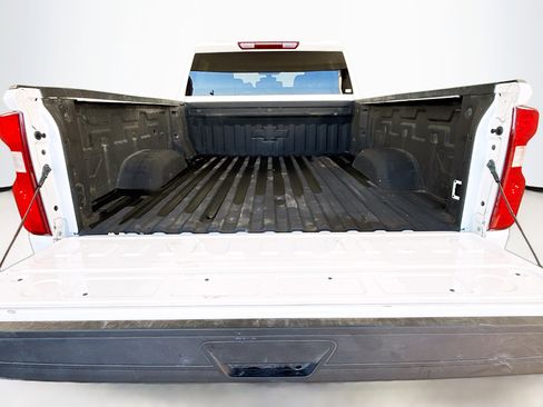 Used 2023 Chevrolet Silverado 2500 LT w/ Convenience Package image 27