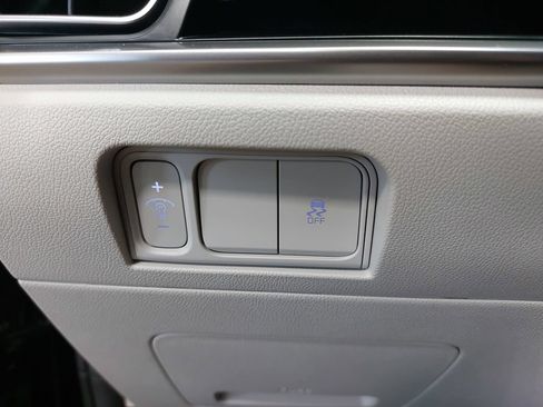 Used 2025 Kia Sorento S FWD image 53