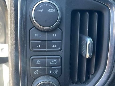 Used 2021 Chevrolet Silverado 1500 LT Trail Boss AWD/4WD image 11